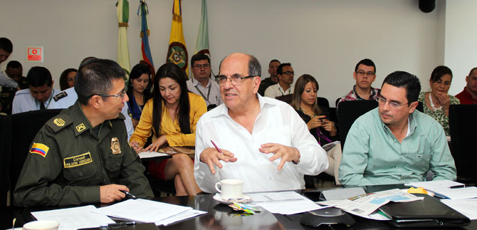 Autoridades cale�as capturan jefes de  bacrim