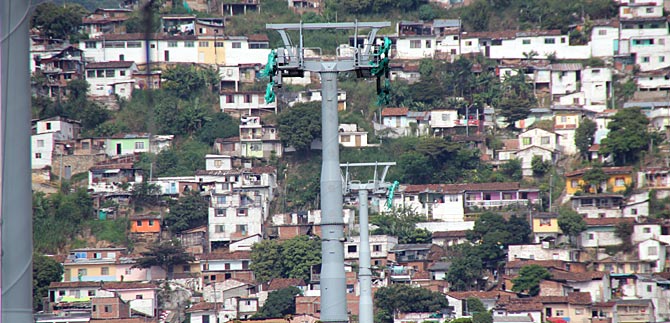 Construcci�n del MIO Cable llega a un 46%