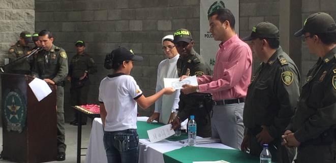 Cale�os se capacitan como multiplicadores de valores a instancias de Alcald�a y Polic�a