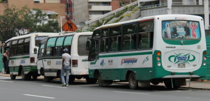 Garantizan movilidad a residentes del barrio Villa Luz, orden judicial no habilita rutas canceladas