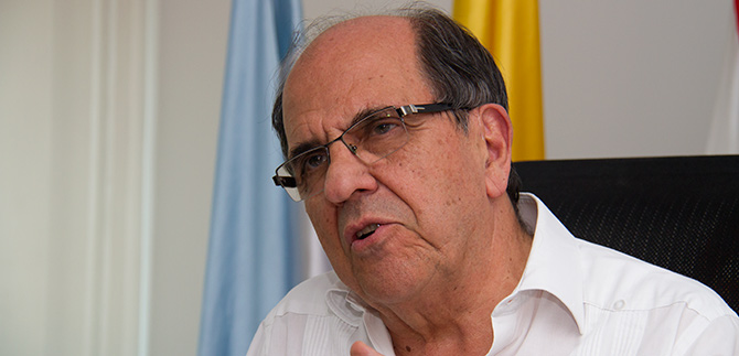 Alcalde anuncia creaci�n y apoyo econ�mico a comit� para descongestionar c�rceles