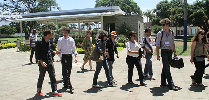 Urbanistas expertos internacionales que visitaron el G11 dar�n informe este viernes