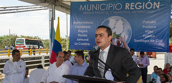 Gobierno Nacional elogia aporte que dar� el G11 al Valle y al posconflicto