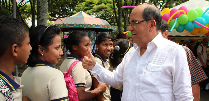 Se aumentan en 13.050 los estudiantes beneficiados con la Jornada Escolar Complementaria