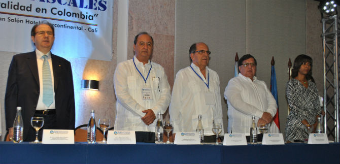 Alcalde celebr� presencia de jueces y fiscales del pa�s en Cali, por simposio nacional