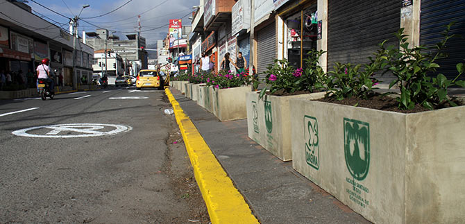 Alcald�a recupera espacio p�blico en el centro; carrera 6 con calle 15 tiene otra cara