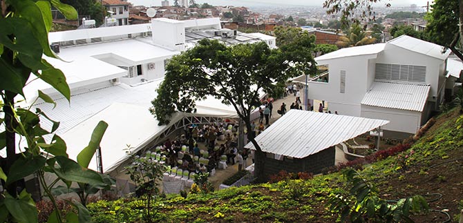 Con especialistas de EE. UU., revelan detalles de convenio con Hospital Ca�averalejo