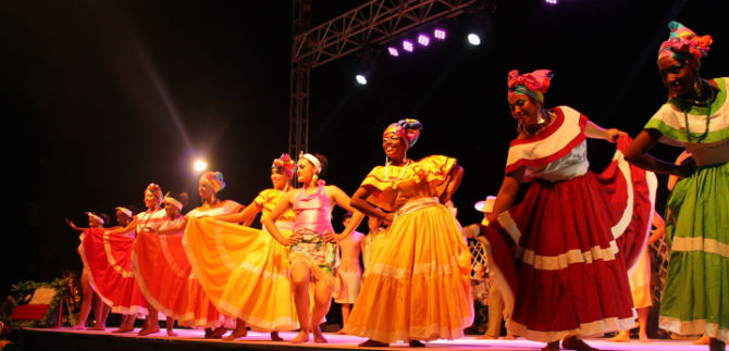 Grupo Colombia Folcl�rica del IPC inicia gira internacional, representando al pa�s