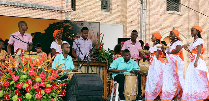 Sabor, olor, color, rumba y tradici�n de feria en el D�a del Pac�fico, este s�bado