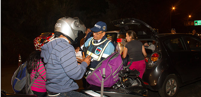 Tr�nsito retoma los cursos a infractores; medidas para la v�a al mar y Pance