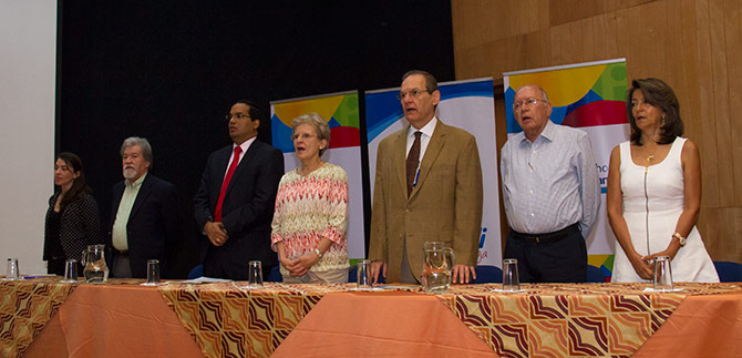 440 madres analfabetas recibir�n educaci�n con Impulso, novedoso programa de ense�anza