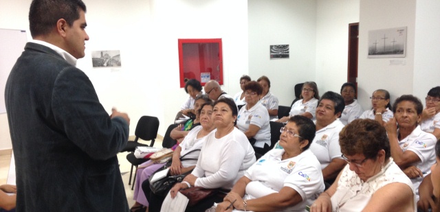 Comit� del Adulto Mayor organiza plan de trabajo para el 2015