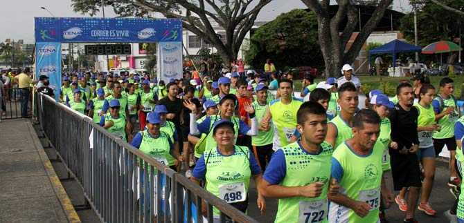 M�s de mil cale�os participaron en la Carrera 5k Correr es Vivir