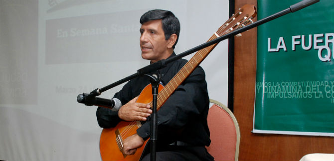 Concierto de guitarra y Clarinete en Jueves del Sam�n