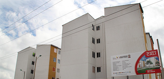 Se protocoliza convenio del Plan Jarill�n de Cali; se entregan 173 apartamentos