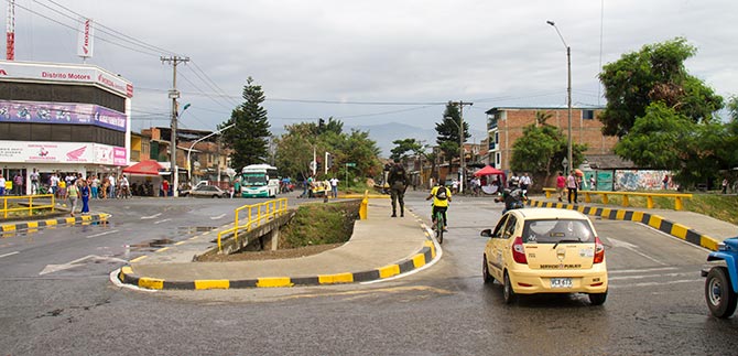 Con puente en Cuatro Esquinas y nuevas obras viales, la comuna 14 se mueve mejor