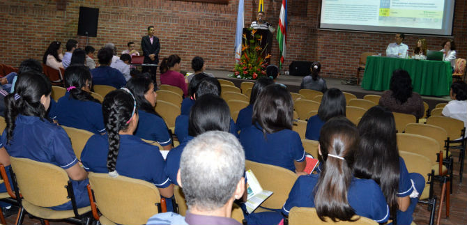 Tecnolog�as como herramientas pedag�gicas para traspasar saberes