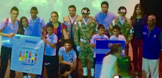 Asesor�a de Paz forma como promotores a cien estudiantes de sectores vulnerables