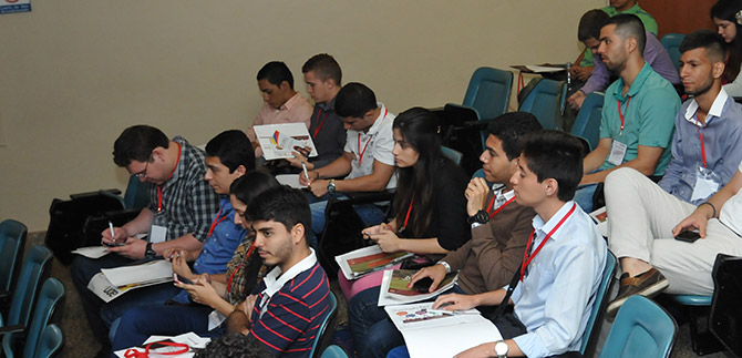 Convocan a j�venes para formaci�n en liderazgo