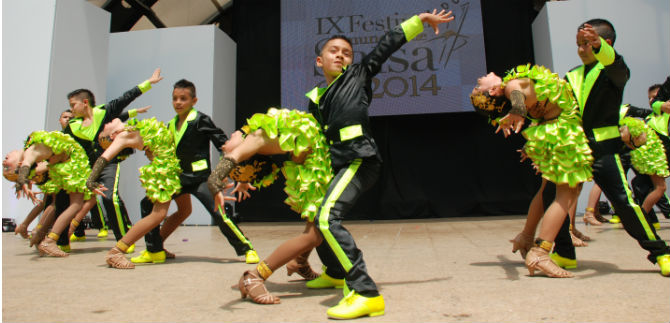 Lleg� la hora de los ni�os en el X Mundial de Salsa de Cali
