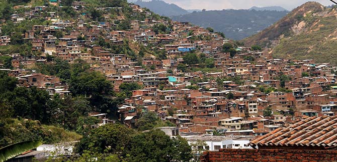 Gobierno llega a la comuna 18 con emprendimiento y oportunidades
