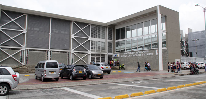 La Juana cumpli� 57 a�os educando a la comunidad de la ladera