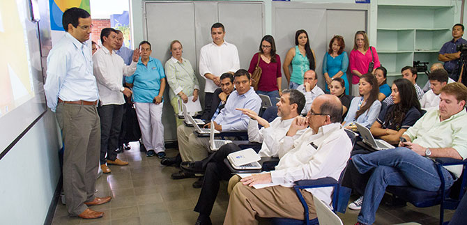 Vicepresidente de Microsoft interesado en proyecto Tit@ Educaci�n Digital Para Todos