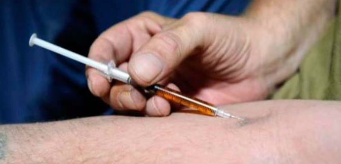 Entrega de Kits a adictos de hero�na, busca prevenir enfermedades