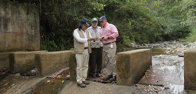 Bocatoma del r�o Mel�ndez fue visitada por autoridades Ambientales