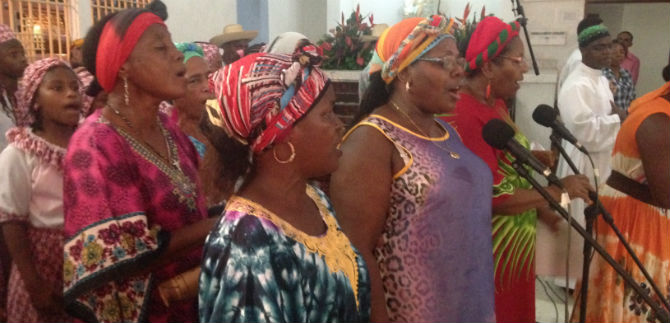 Asesor�a de asuntos �tnicos insta a mujeres afrocale�as a prevenir la aparici�n de c�ncer