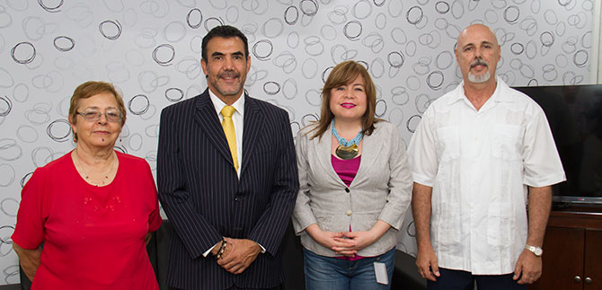 Dos cubanos y un nicarag�ense reciben nacionalidad colombiana