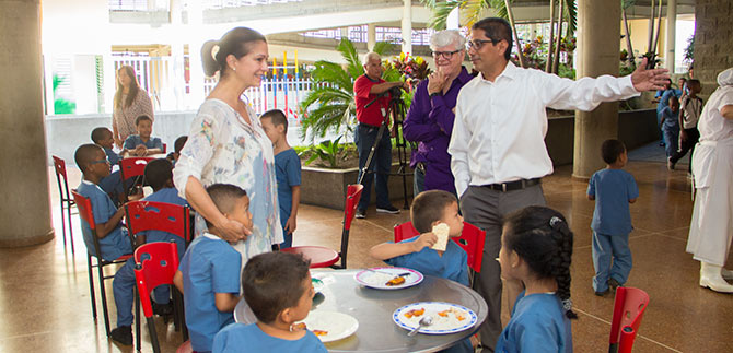 Secretar�a de Educaci�n contin�a visitando las Instituciones Educativas Oficiales de Cali