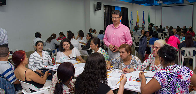 Capacitan en Gesti�n Documental a funcionarios de instituciones educativas