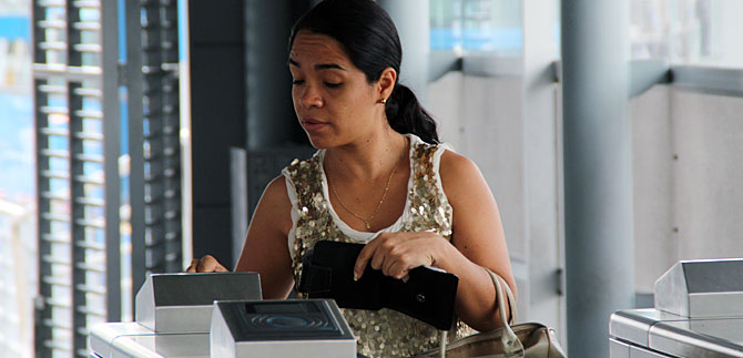 Accede al servicio gratuito de personalizaci�n de la tarjeta MIO