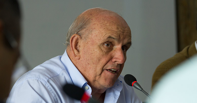 En este pa�s, para que tengamos paz, el perd�n debe ser en doble v�a: Armitage