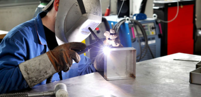 Oportunidad laboral a 616 j�venes cale�os