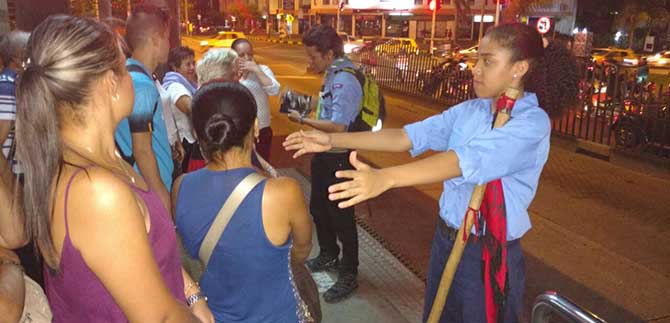 Scout llevan cultura ciudadana a la estaci�n Unidad Deportiva del MIO