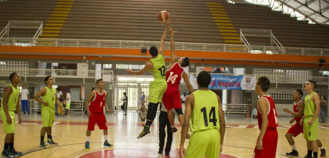 Comunas 15, 17  y 10  por el oro en baloncesto
