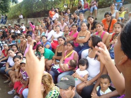 Esta semana, proceso para conocer a nuevos l�deres de M�s Familias en Acci�n se realizar� en cinco comunas