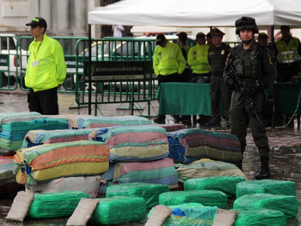 Con el cuerpo �lite de seguridad, la Naci�n reconoce acciones de Cali contra criminalidad