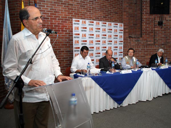 El Alcalde propone incluir la Portada al Mar, en proyecto Cali�Dagua�Loboguerrero