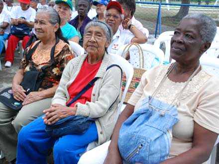 La Administraci�n habilita Oficina de Atenci�n al Adulto Mayor en el CALI 18