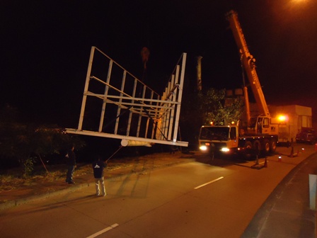 Empresas acatan requerimientos de la Alcald�a al desmontar  voluntariamente 40 vallas publicitarias