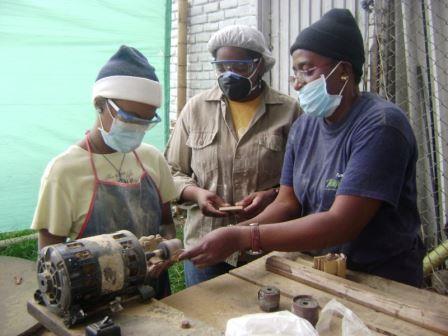 Instituto Popular de Cultura estimula la creaci�n y nuevas posibilidades de sustento para familias en comunas de Cali