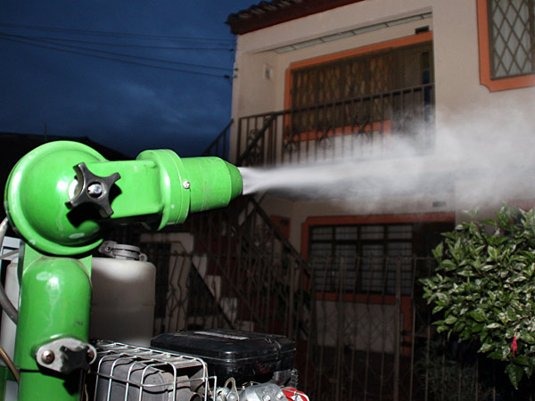 La Secretar�a de Salud encabez� gran operativo contra el zancudo transmisor del dengue