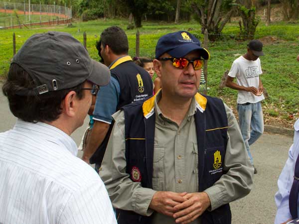 Familias afectadas por incendio en el oriente cale�o recibieron ayudas humanitarias