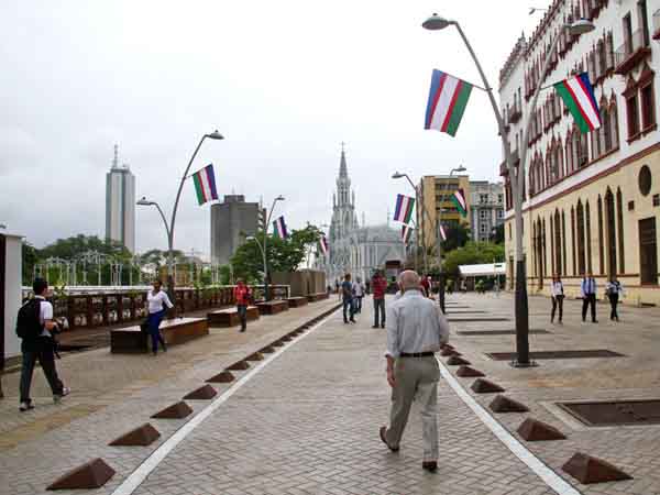 Con el Bulevar del R�o, volvieron a sonar las campanas de La Ermita