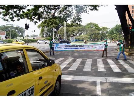 En  sem�foros, el Dagma aconseja a los cale�os c�mo disminuir la contaminaci�n por gases