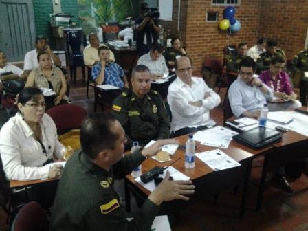 El Alcalde encabeza consejos de seguridad cercanos a la comunidad