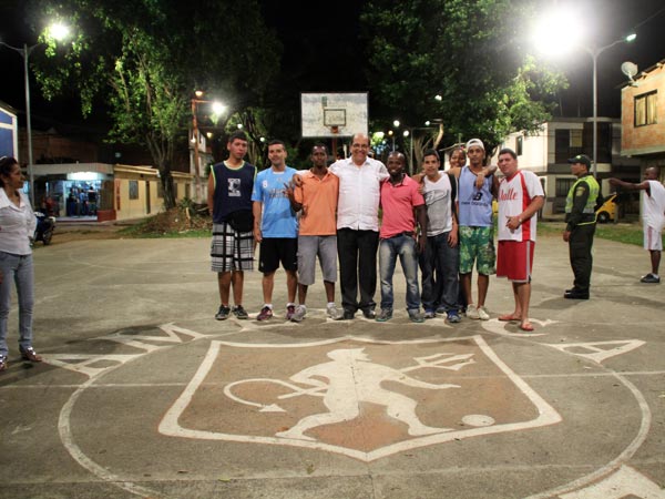 Las comunas 4 y 10 se transformaron por el cambio de iluminaci�n en sus parques